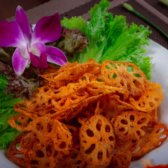 CỦ SEN LẮC PHÔ MAI