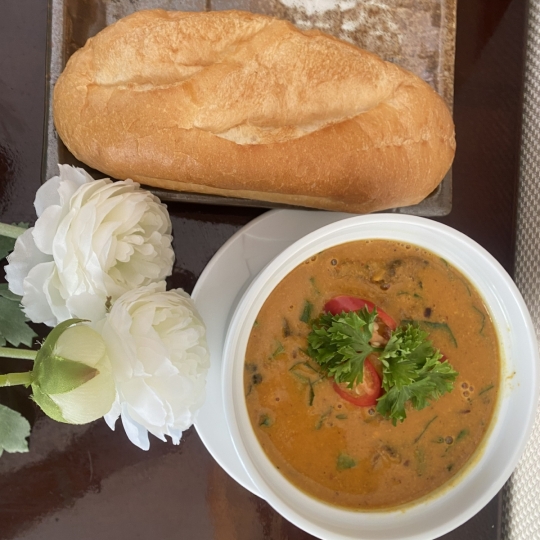 BÁNH MÌ CÀ RI